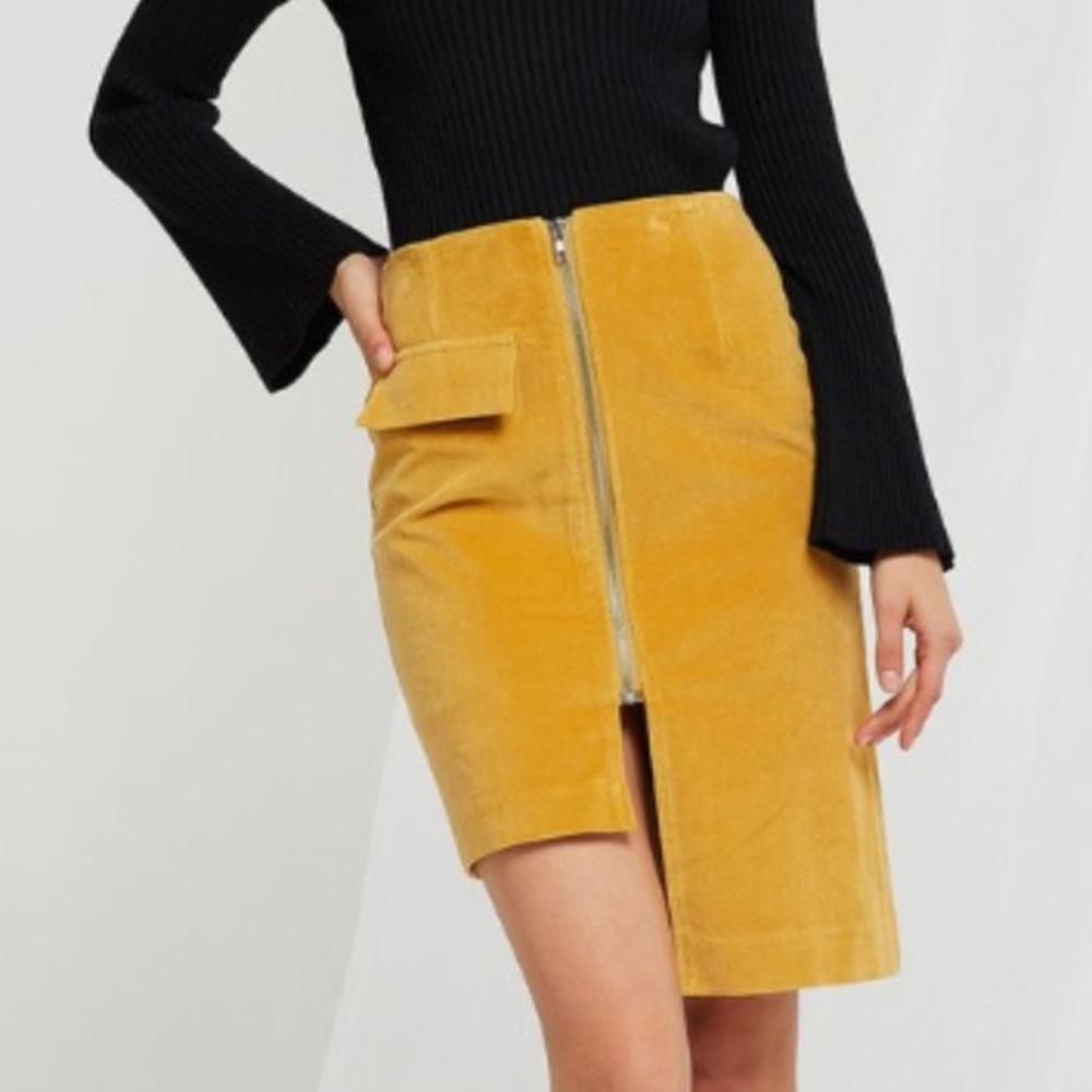STORETS Bonnie unbalanced skirt
